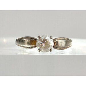 Cubic Zirconia Solitaire Tapered Shank 925 Sterling Silver Vintage Ring - sz 9